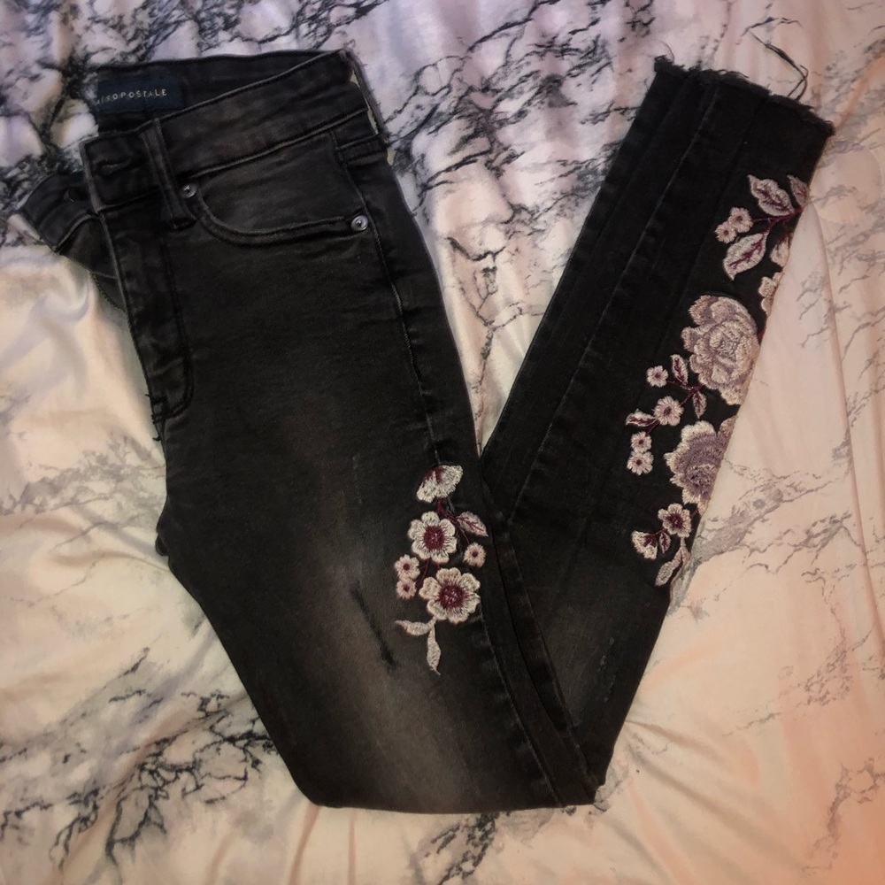 Aeropostale Flower Embroidered Jeans